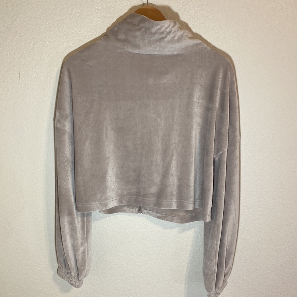 JustFab NWT Cozy Velour Zip Front Sweatshirt - Picture 5 of 16